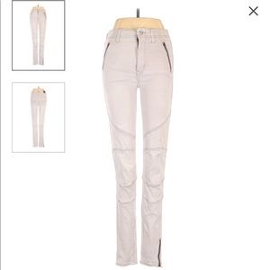AEO Soft zipper pocket jeans ivory off white